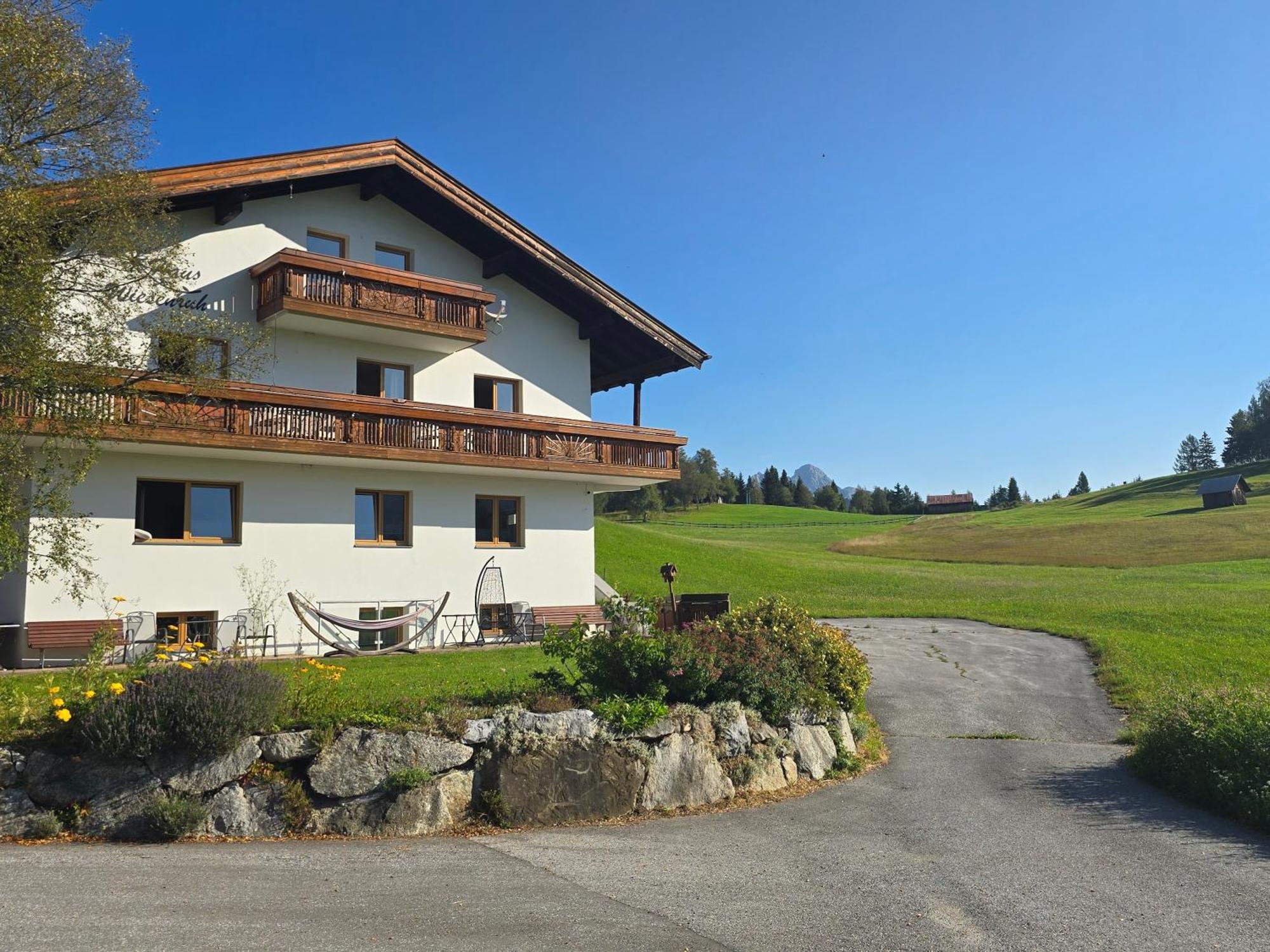 Haus Wiesenruh - Amazing Views & Setting Зеефельд в Тироле Экстерьер фото